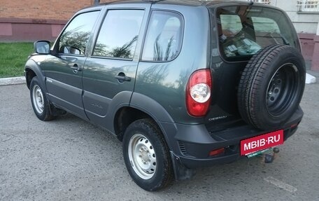Chevrolet Niva I рестайлинг, 2016 год, 670 000 рублей, 4 фотография