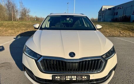 Skoda Octavia IV, 2022 год, 1 890 000 рублей, 2 фотография