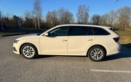 Skoda Octavia IV, 2022 год, 1 890 000 рублей, 4 фотография