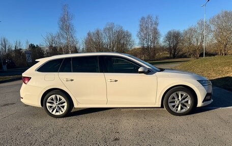 Skoda Octavia IV, 2022 год, 1 890 000 рублей, 6 фотография