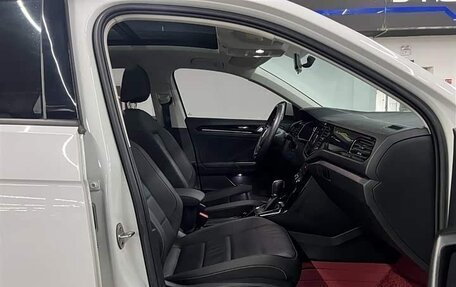 Volkswagen T-Roc I, 2022 год, 1 530 000 рублей, 8 фотография