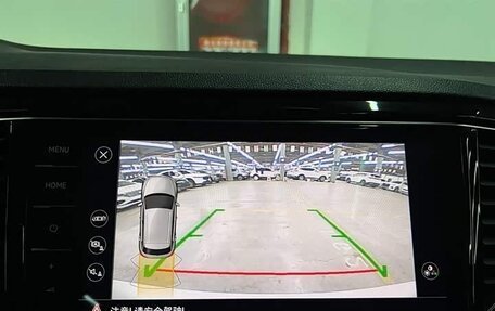 Volkswagen T-Roc I, 2022 год, 1 530 000 рублей, 16 фотография