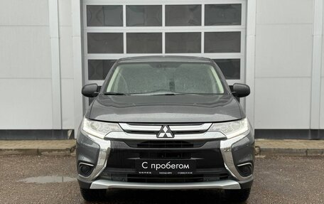 Mitsubishi Outlander III рестайлинг 3, 2018 год, 1 700 000 рублей, 8 фотография