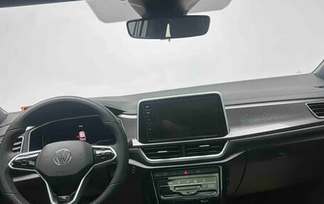 Volkswagen T-Roc I, 2022 год, 1 440 000 рублей, 6 фотография