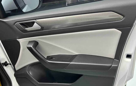 Volkswagen T-Roc I, 2022 год, 1 440 000 рублей, 10 фотография