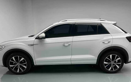 Volkswagen T-Roc I, 2022 год, 1 440 000 рублей, 4 фотография