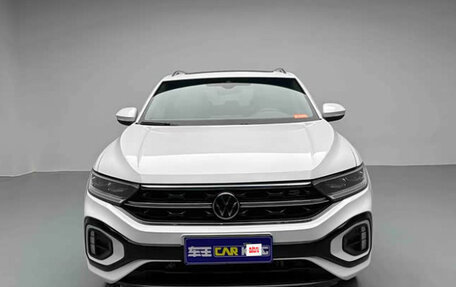 Volkswagen T-Roc I, 2022 год, 1 440 000 рублей, 3 фотография