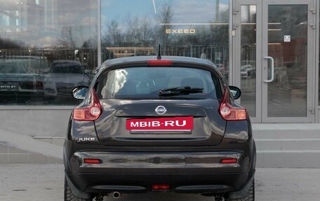 Nissan Juke II, 2013 год, 990 000 рублей, 6 фотография