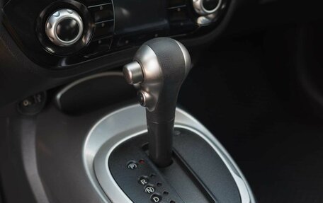 Nissan Juke II, 2013 год, 990 000 рублей, 15 фотография
