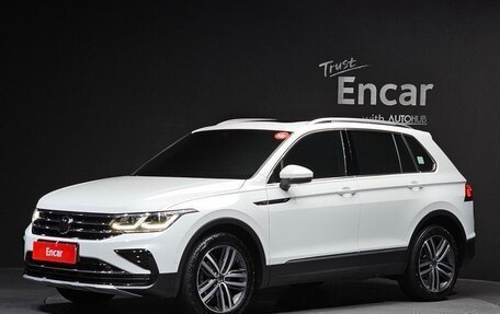 Volkswagen Tiguan II, 2022 год, 3 400 000 рублей, 4 фотография