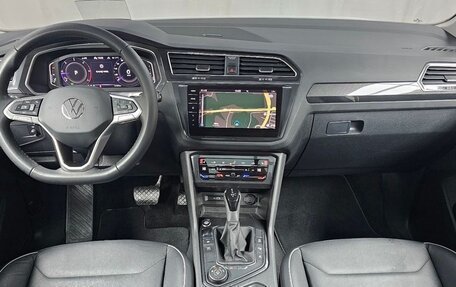 Volkswagen Tiguan II, 2022 год, 3 400 000 рублей, 6 фотография