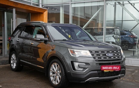 Ford Explorer VI, 2016 год, 2 098 000 рублей, 5 фотография