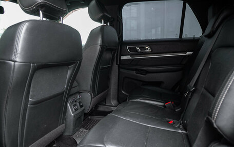 Ford Explorer VI, 2016 год, 2 098 000 рублей, 15 фотография