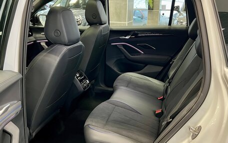 Volkswagen Tiguan, 2026 год, 4 500 000 рублей, 27 фотография