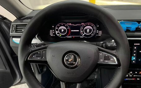Skoda Superb III рестайлинг, 2022 год, 1 870 000 рублей, 7 фотография