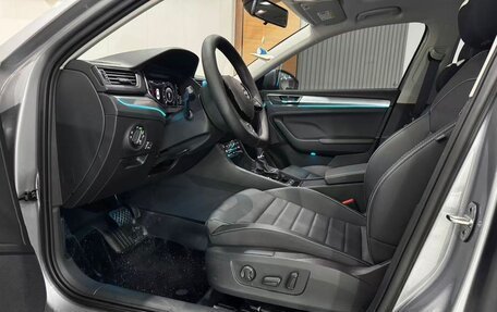 Skoda Superb III рестайлинг, 2022 год, 1 870 000 рублей, 4 фотография