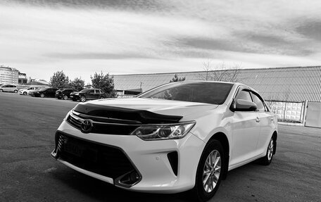 Toyota Camry, 2016 год, 1 650 000 рублей, 2 фотография