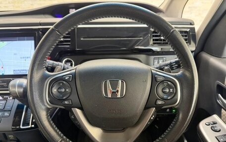 Honda Stepwgn IV, 2019 год, 1 750 000 рублей, 6 фотография