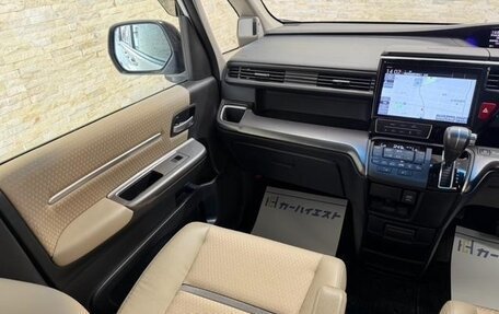 Honda Stepwgn IV, 2019 год, 1 750 000 рублей, 7 фотография