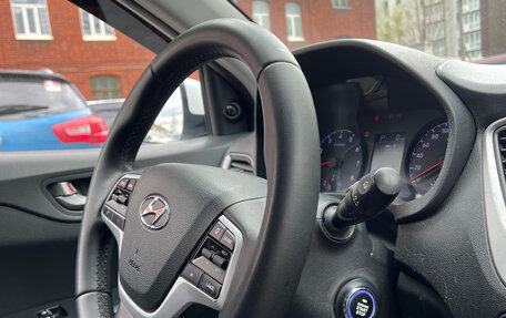 Hyundai Solaris II рестайлинг, 2018 год, 820 000 рублей, 6 фотография