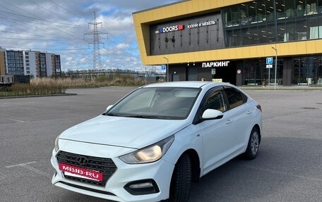 Hyundai Solaris II рестайлинг, 2018 год, 820 000 рублей, 2 фотография