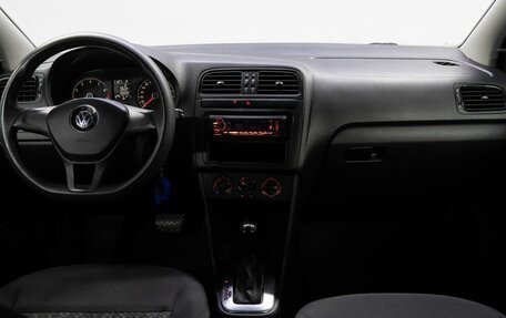 Volkswagen Polo VI (EU Market), 2016 год, 1 090 000 рублей, 17 фотография