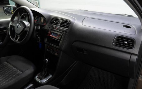 Volkswagen Polo VI (EU Market), 2016 год, 1 090 000 рублей, 15 фотография