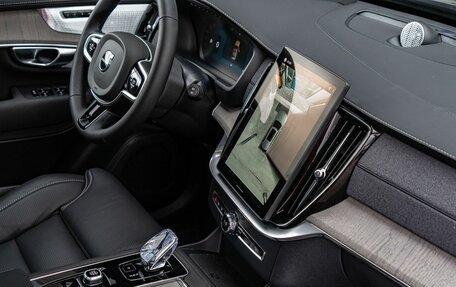 Volvo XC90 II рестайлинг, 2025 год, 13 000 000 рублей, 4 фотография