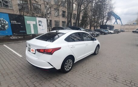 Hyundai Solaris II рестайлинг, 2020 год, 955 000 рублей, 2 фотография