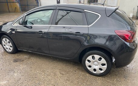 Opel Astra J, 2010 год, 800 000 рублей, 13 фотография