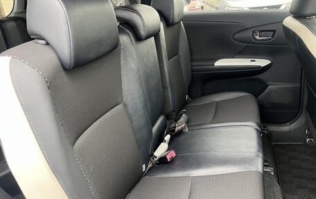 Toyota Wish II, 2011 год, 860 333 рублей, 16 фотография