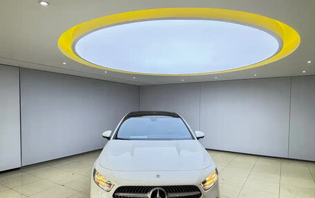 Mercedes-Benz A-Класс, 2023 год, 2 100 000 рублей, 2 фотография