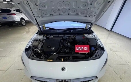 Mercedes-Benz A-Класс, 2023 год, 2 100 000 рублей, 7 фотография