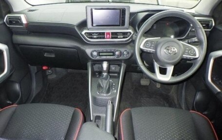 Toyota Raize I, 2020 год, 1 208 000 рублей, 3 фотография