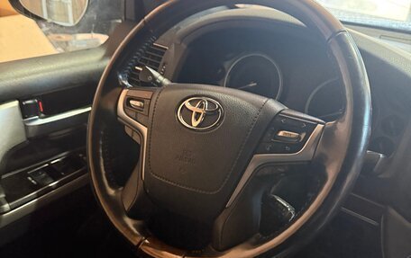 Toyota Land Cruiser 200, 2019 год, 3 600 000 рублей, 14 фотография