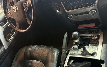 Toyota Land Cruiser 200, 2019 год, 3 600 000 рублей, 13 фотография