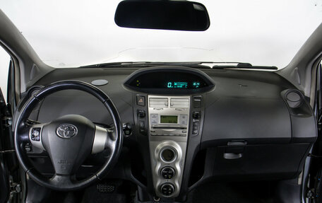 Toyota Yaris III рестайлинг, 2008 год, 488 000 рублей, 10 фотография