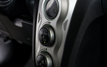 Toyota Yaris III рестайлинг, 2008 год, 488 000 рублей, 14 фотография