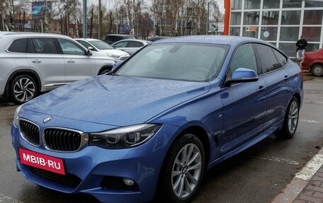 BMW 3 серия, 2018 год, 2 700 000 рублей, 1 фотография