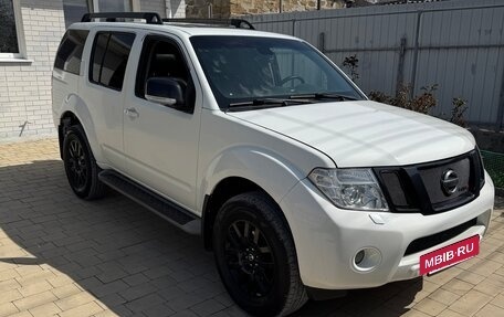 Nissan Pathfinder, 2011 год, 1 780 000 рублей, 22 фотография
