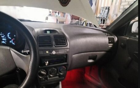 Hyundai Accent II, 2008 год, 300 000 рублей, 17 фотография