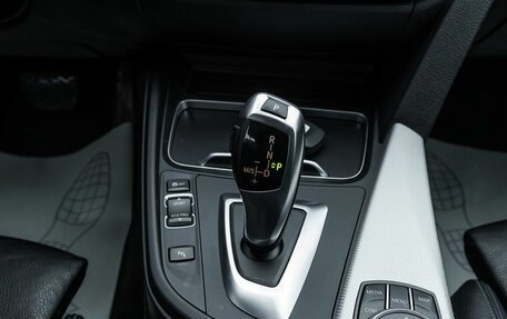 BMW 3 серия, 2018 год, 2 700 000 рублей, 13 фотография