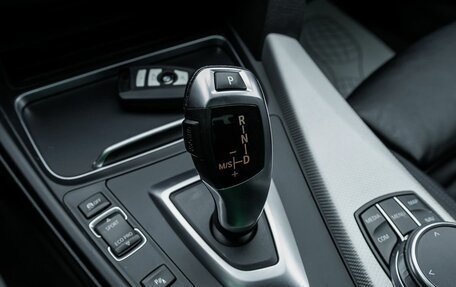 BMW 3 серия, 2018 год, 2 700 000 рублей, 22 фотография