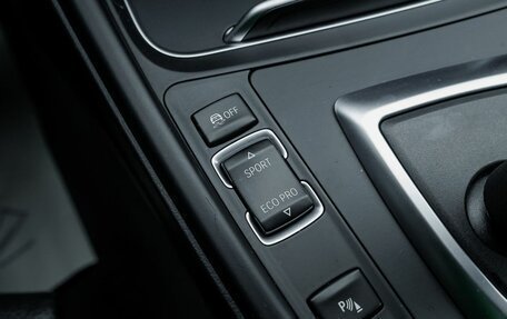 BMW 3 серия, 2018 год, 2 700 000 рублей, 23 фотография