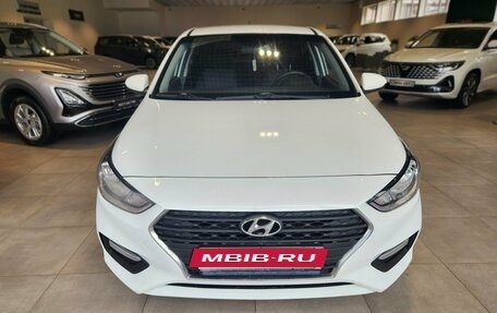 Hyundai Solaris II рестайлинг, 2017 год, 999 000 рублей, 2 фотография