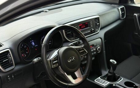 KIA Sportage IV рестайлинг, 2019 год, 1 872 000 рублей, 15 фотография