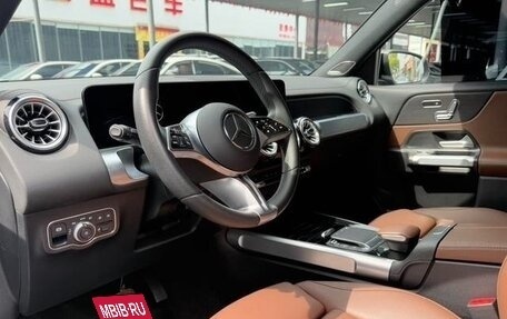 Mercedes-Benz GLB, 2023 год, 4 970 000 рублей, 9 фотография