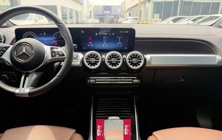 Mercedes-Benz GLB, 2023 год, 4 970 000 рублей, 12 фотография
