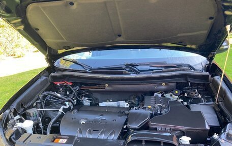 Mitsubishi Outlander III рестайлинг 3, 2017 год, 2 200 000 рублей, 2 фотография