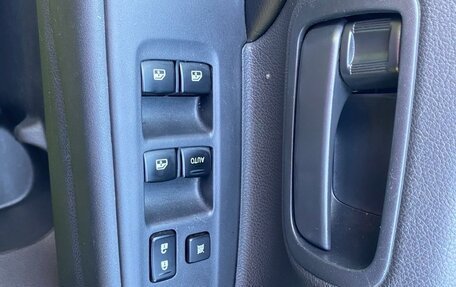 Mitsubishi Outlander III рестайлинг 3, 2017 год, 2 200 000 рублей, 5 фотография